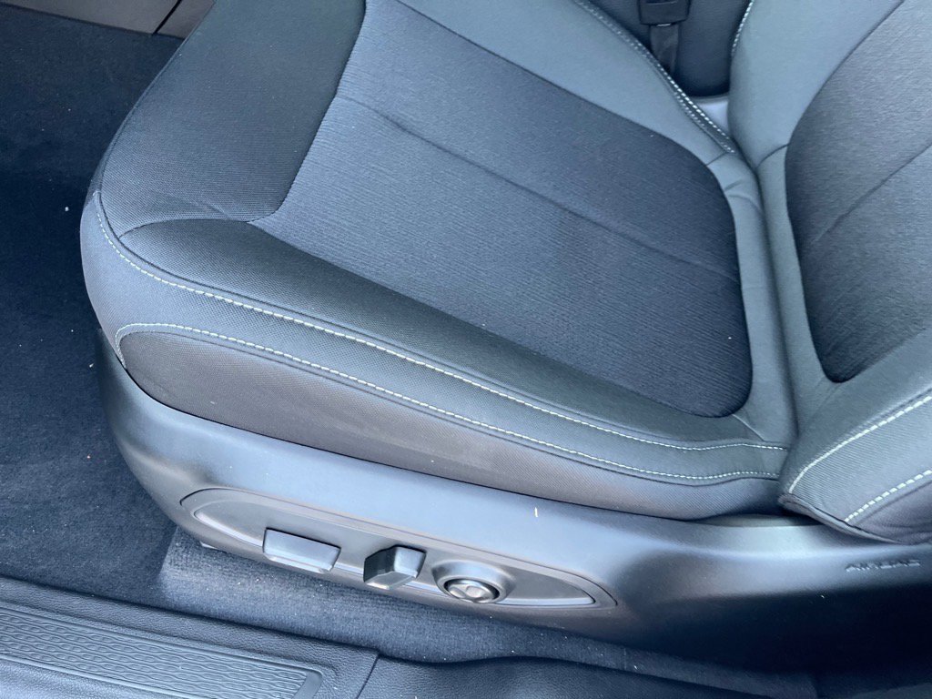 2025 Jeep Grand Cherokee Laredo Altitude photo 6