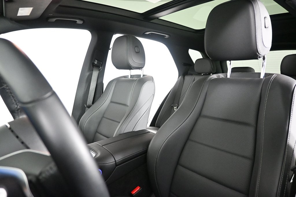 2025 Mercedes Benz GLE 350 4MATIC photo 3