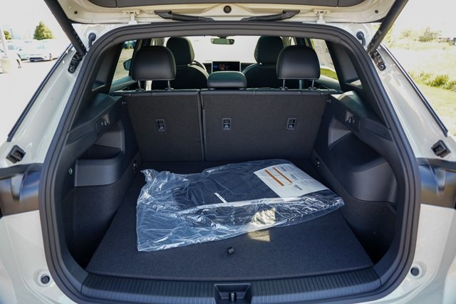 2025 Volkswagen Tiguan SE R-Line Black photo 31