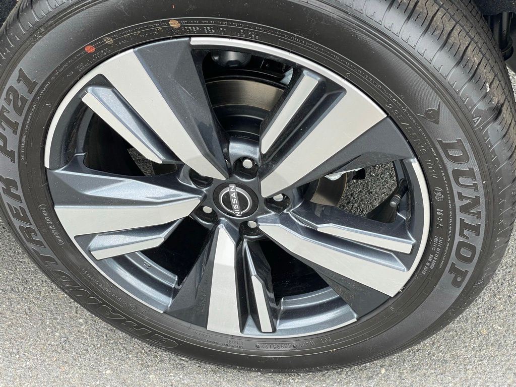 2023 Nissan Rogue SL photo 22