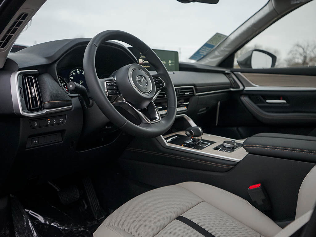 2025 Mazda CX-90 3.3 Turbo Preferred photo 17