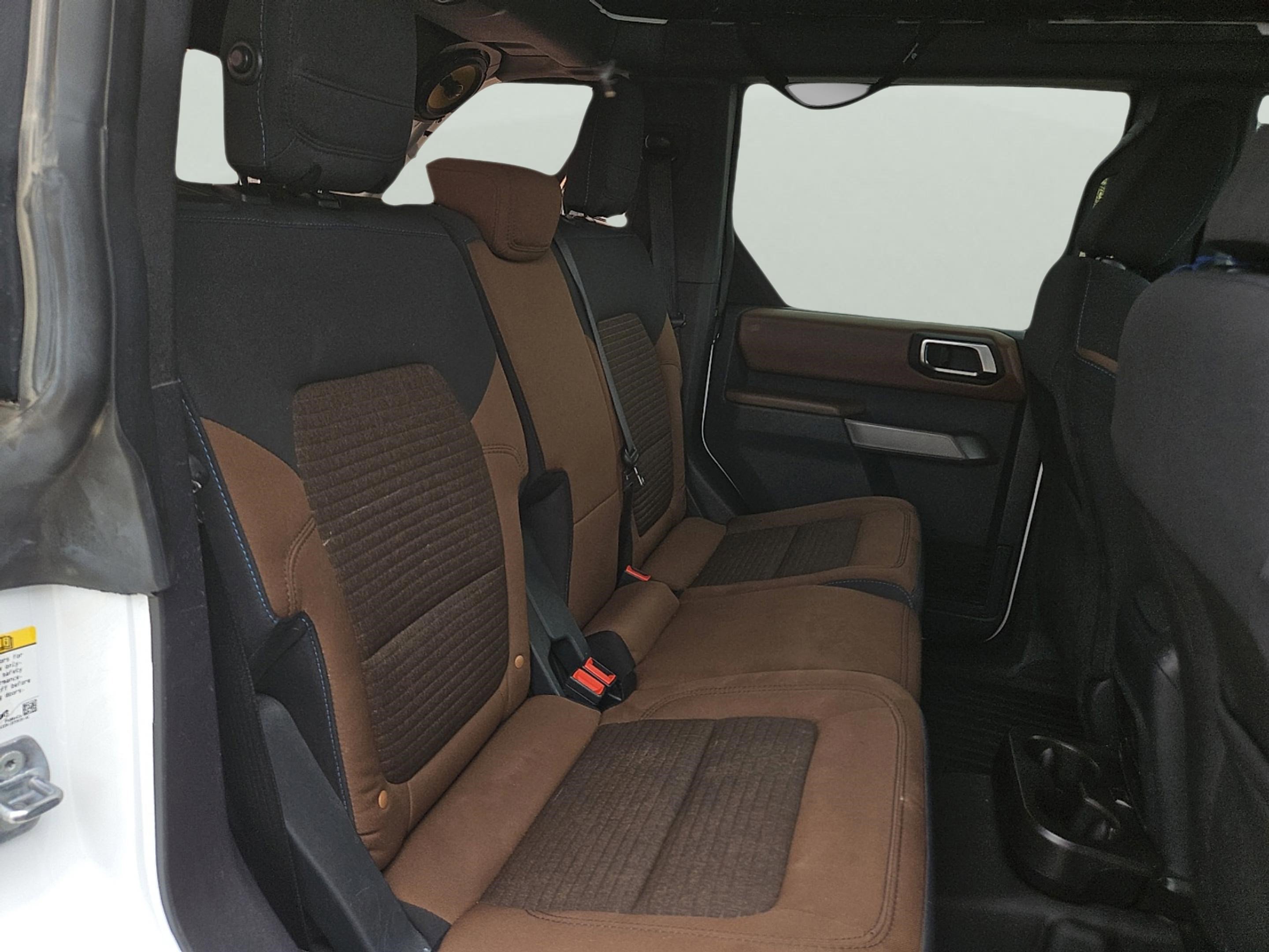 2022 Ford Bronco Outer Banks photo 17