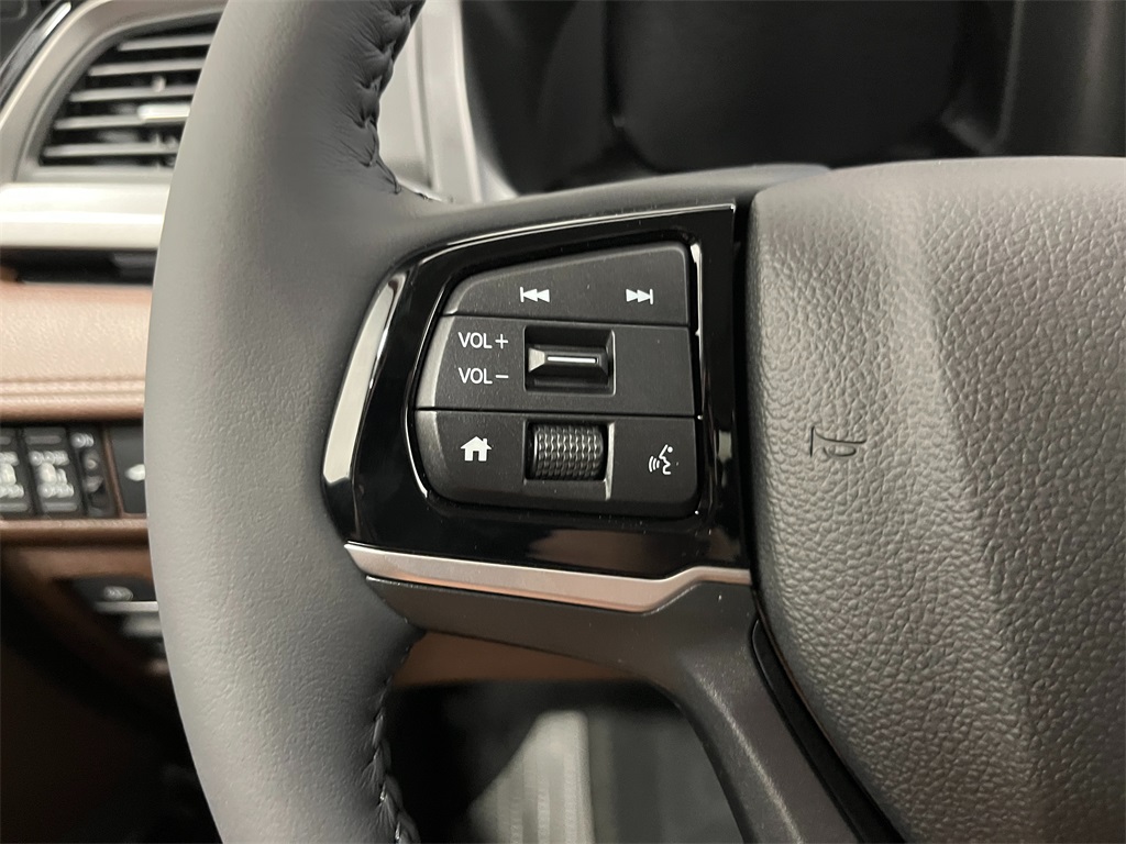 2026 Honda Odyssey Touring photo 13
