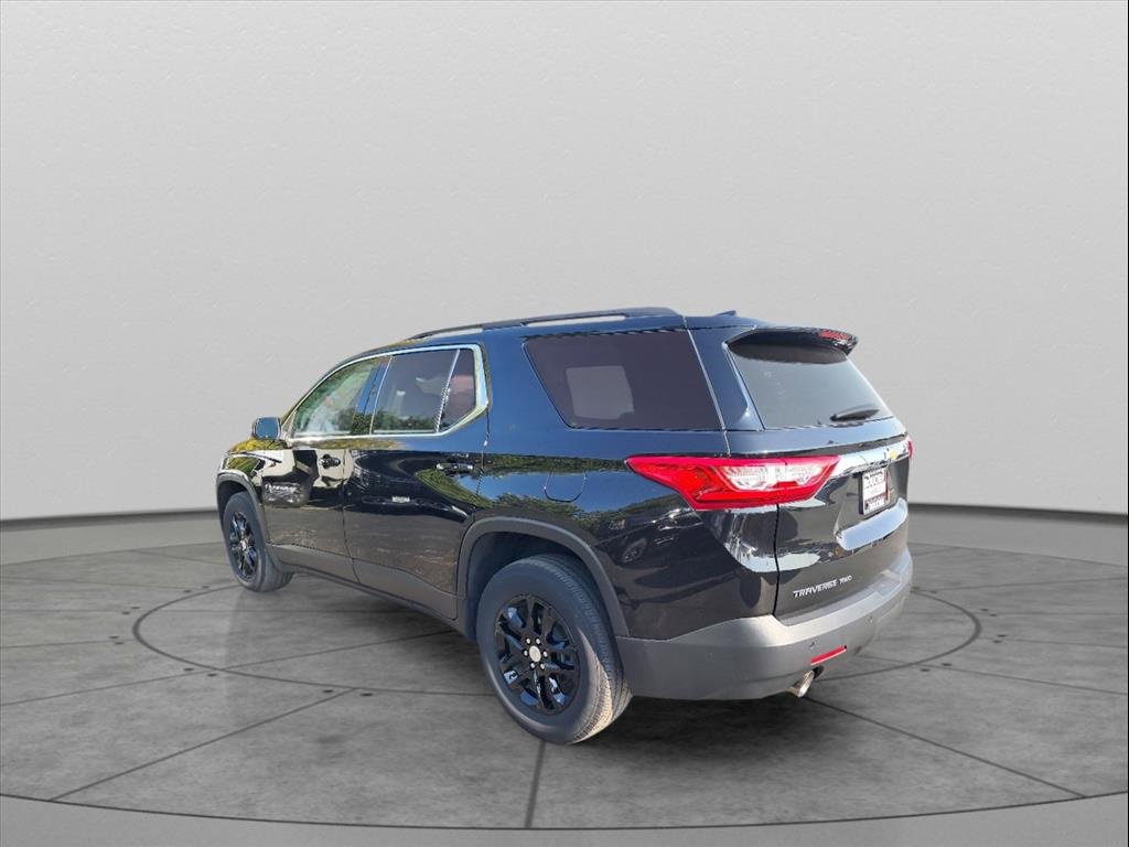 2021 Chevrolet Traverse Leather photo 3