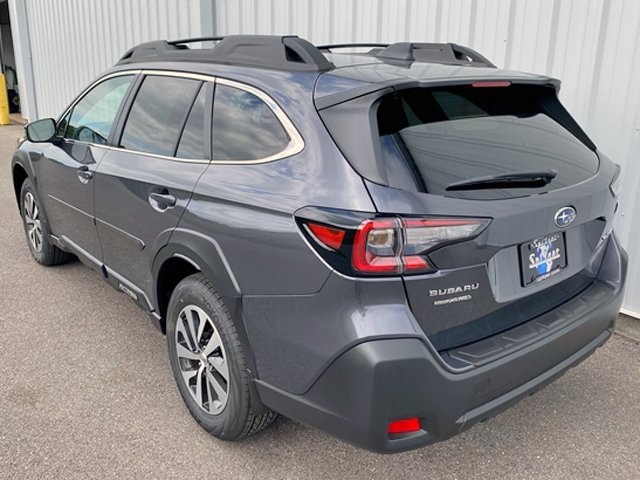2025 Subaru Outback Premium photo 2
