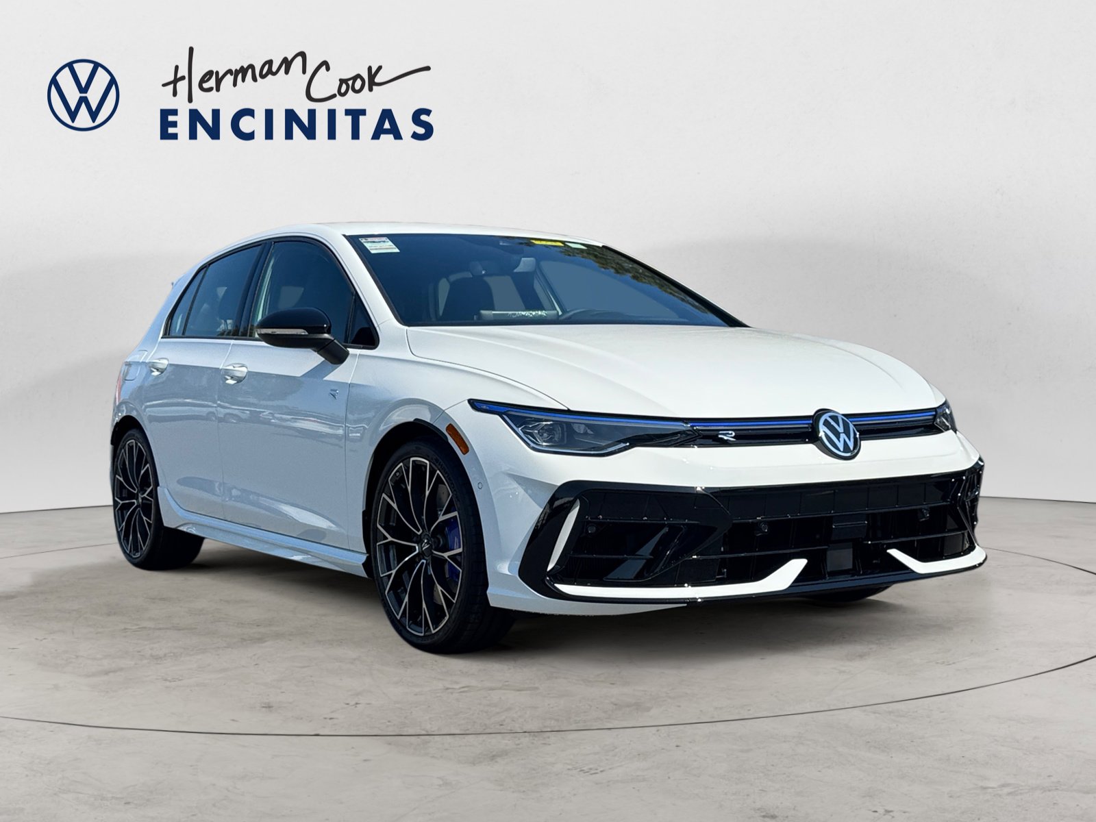 2025 Volkswagen Golf R 2.0 TSI photo 7