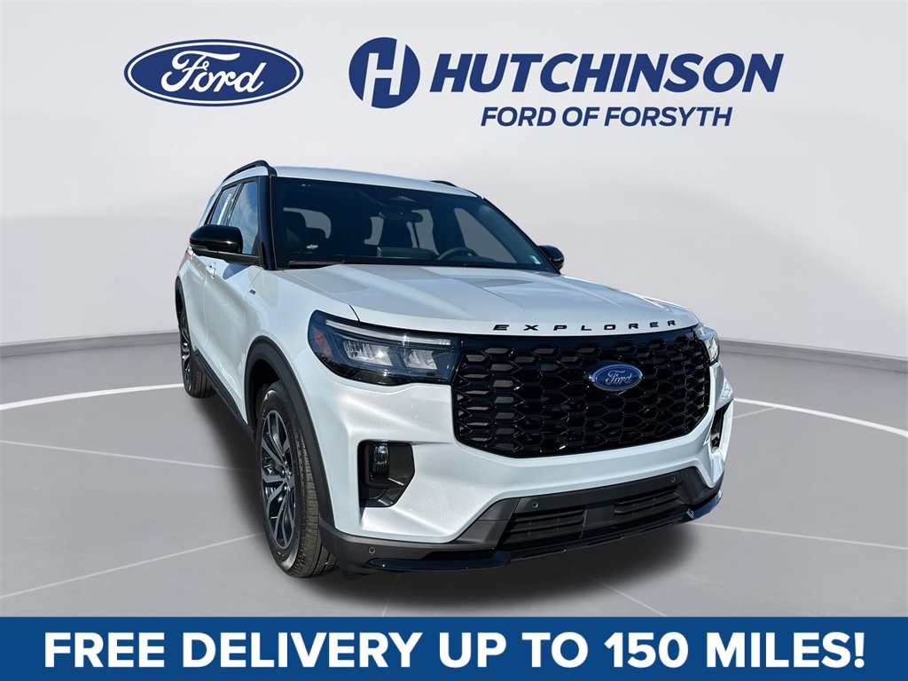 2026 Ford Explorer ST-LINE's photo