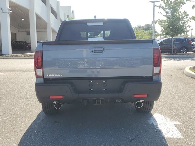 2025 Honda Ridgeline Black Edition photo 3