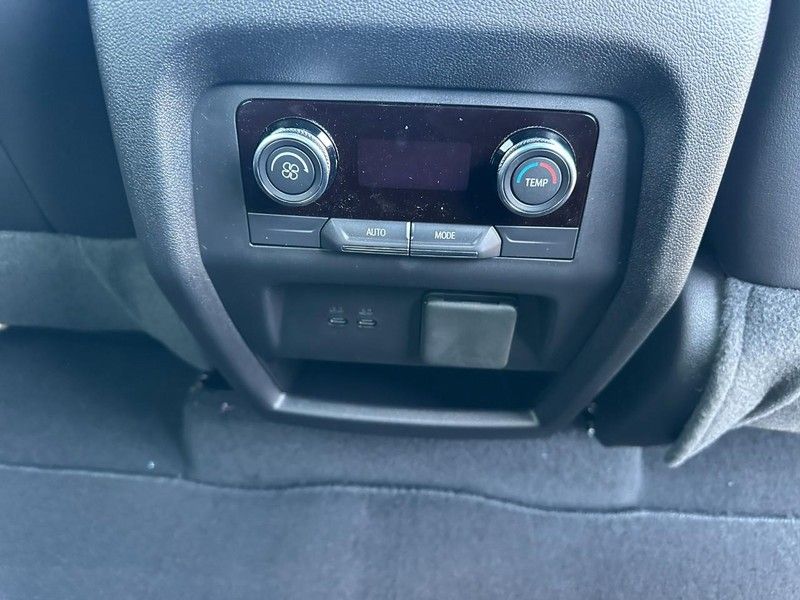 2026 Buick Enclave Preferred photo 6
