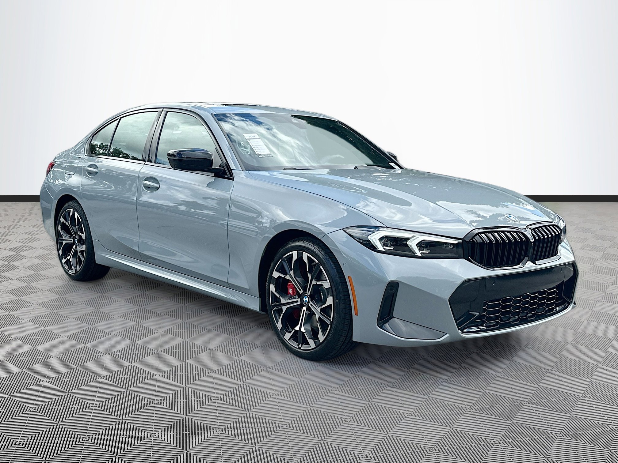 2026 BMW 3 Series 330i's photo