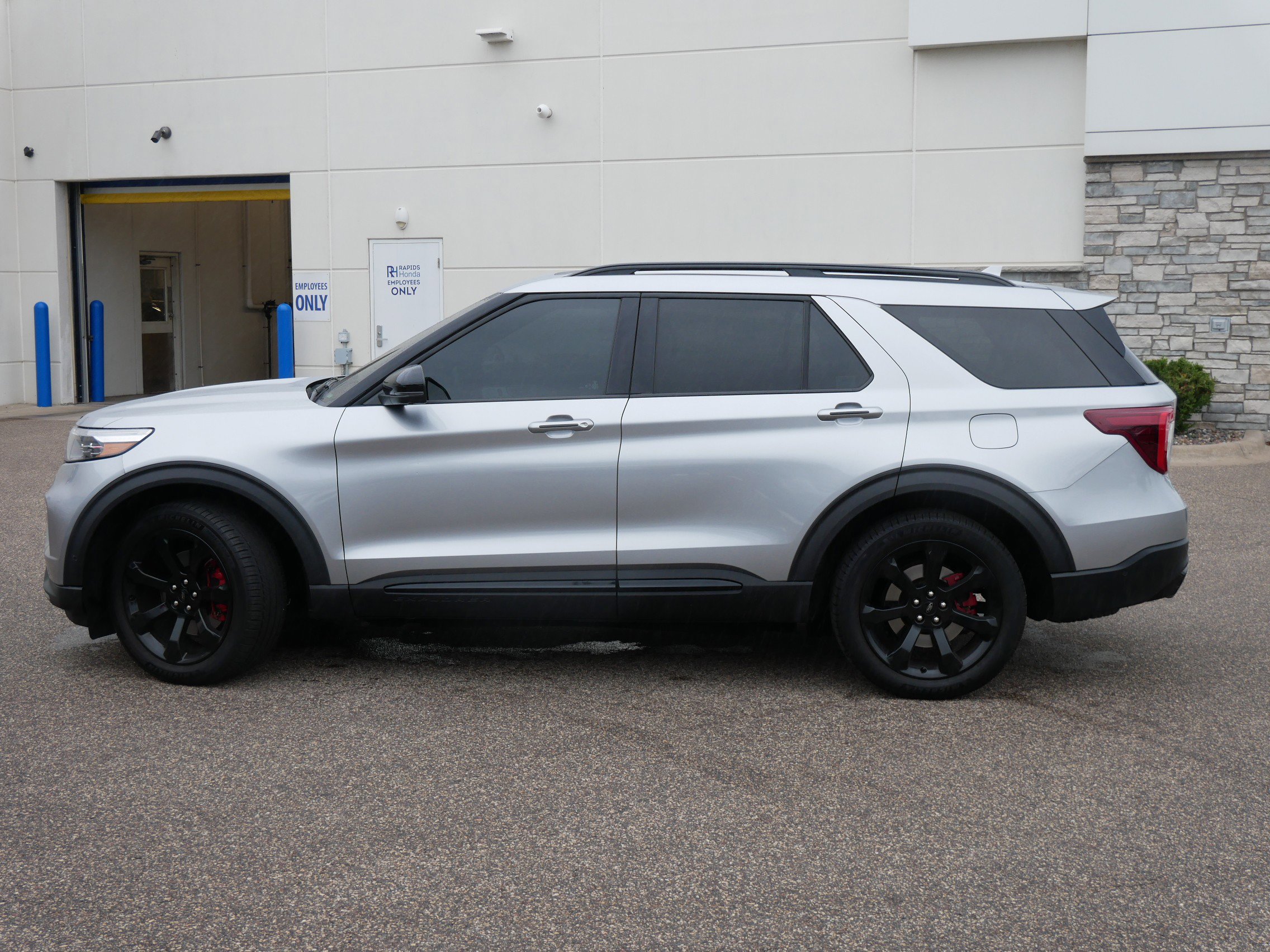Used 2020 Ford Explorer ST with VIN 1FM5K8GC6LGC59291 for sale in Coon Rapids, Minnesota