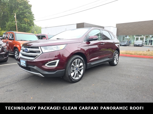 2018 Ford Edge Titanium photo 2