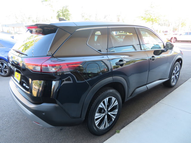 2021 Nissan Rogue SV photo 5