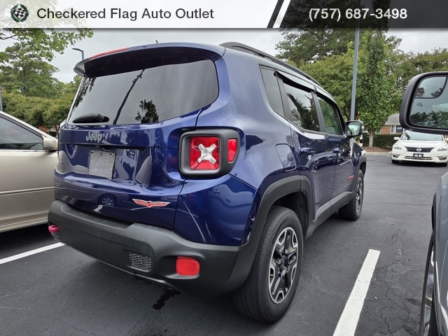 2016 Jeep Renegade Trailhawk photo 6