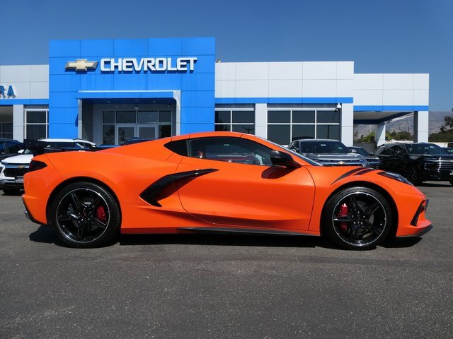 2021 Chevrolet Corvette Stingray 3LT photo 2