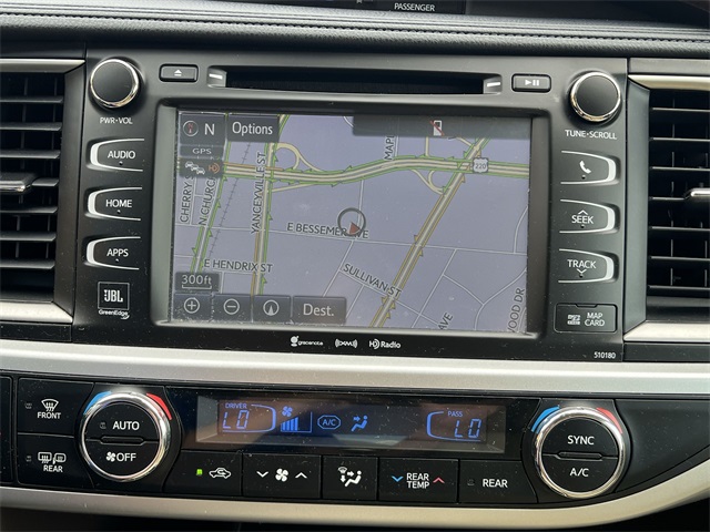 2017 Toyota Highlander Limited Platinum photo 4