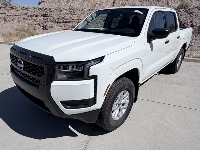 2026 Nissan Frontier S's photo