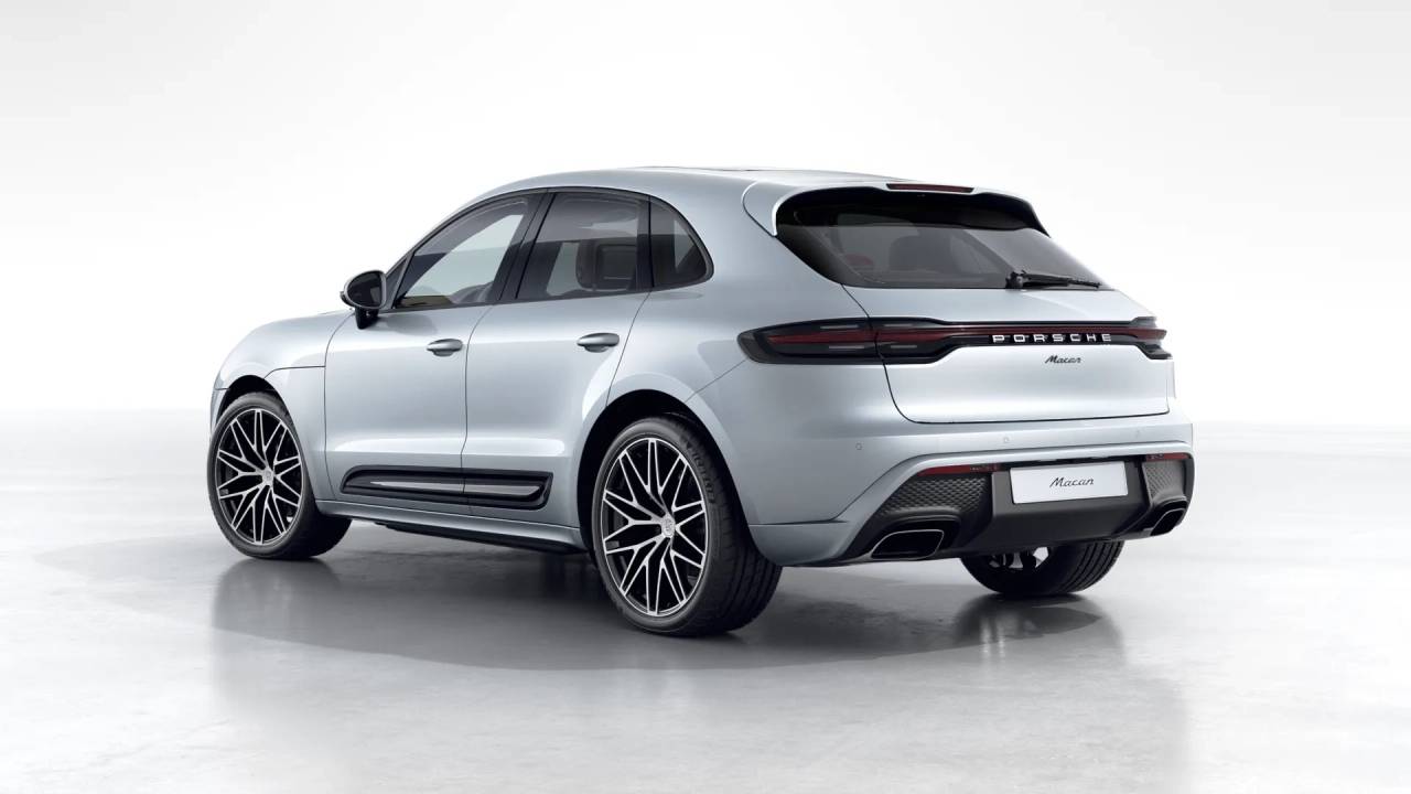 2026 Porsche Macan T photo 3
