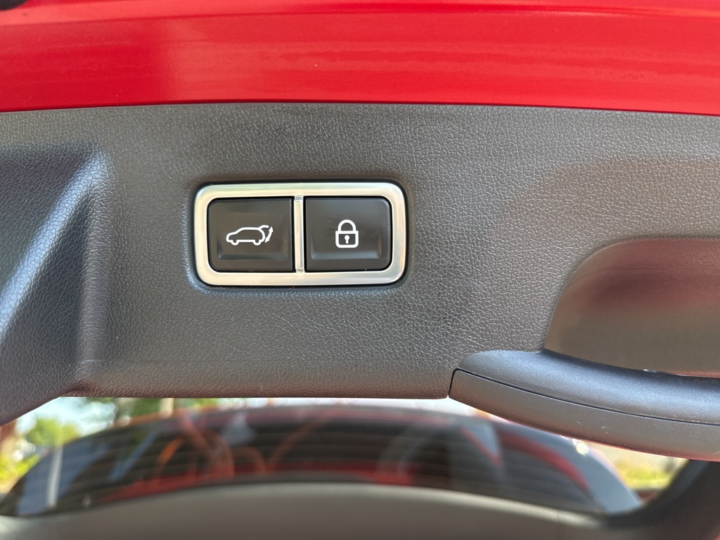 2022 Kia Sorento Plug-In Hybrid SX photo 24