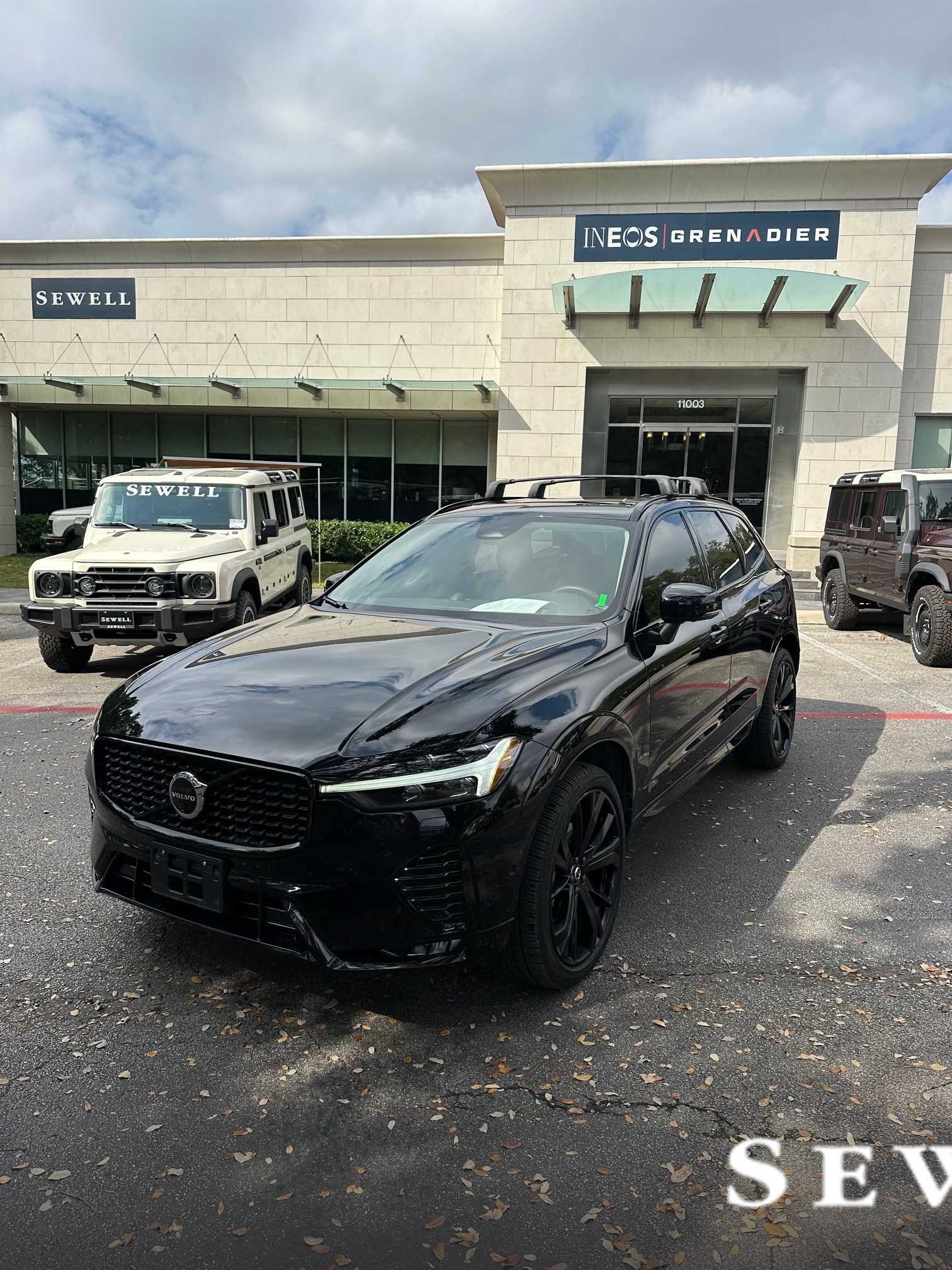 2024 Volvo XC60 Ultimate's photo