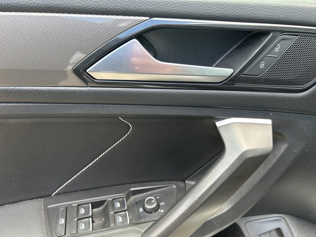 2022 Volkswagen Tiguan SE photo 11