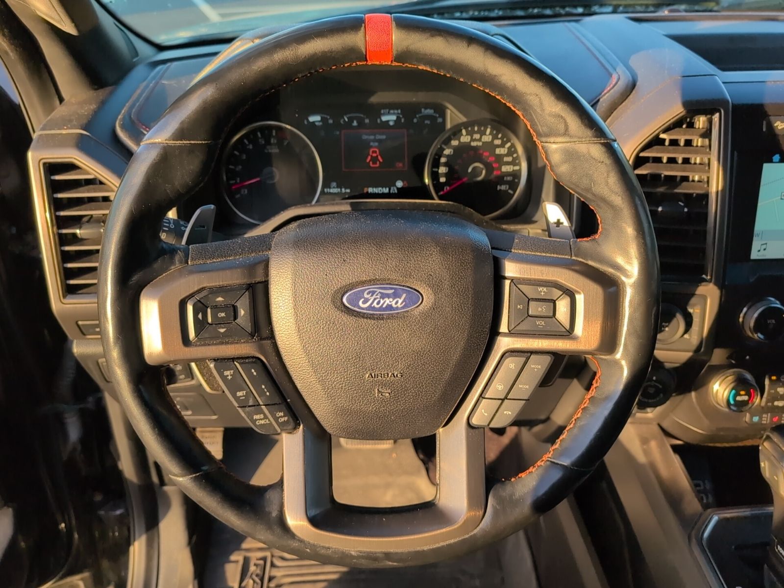 2017 Ford F-150 Raptor photo 13