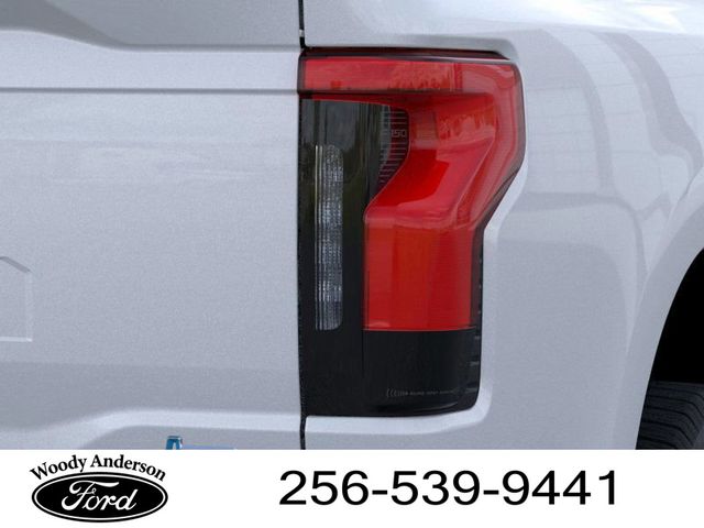 2025 Ford F-150 Lightning photo 18