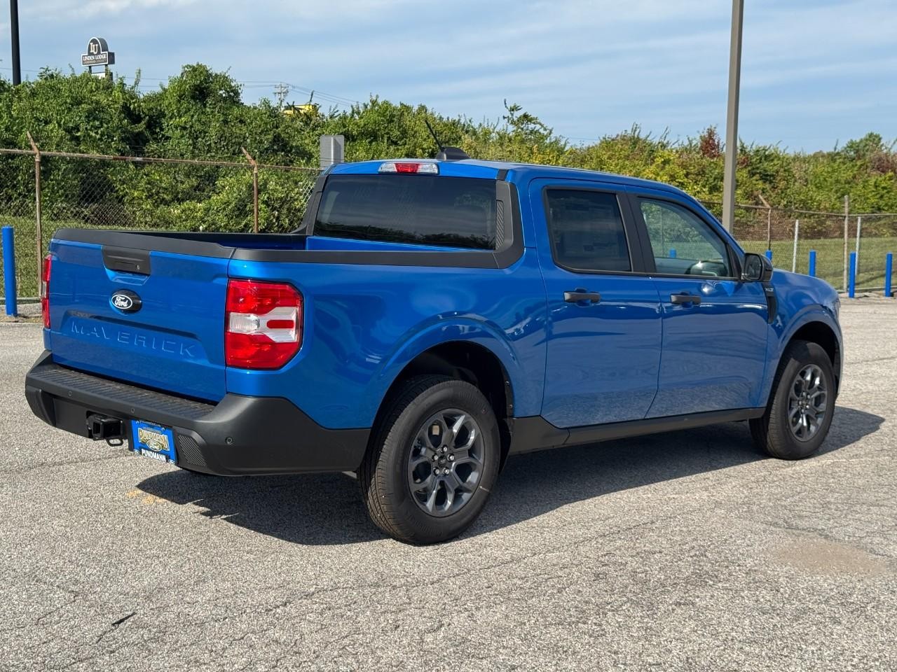 2025 Ford Maverick XLT photo 3