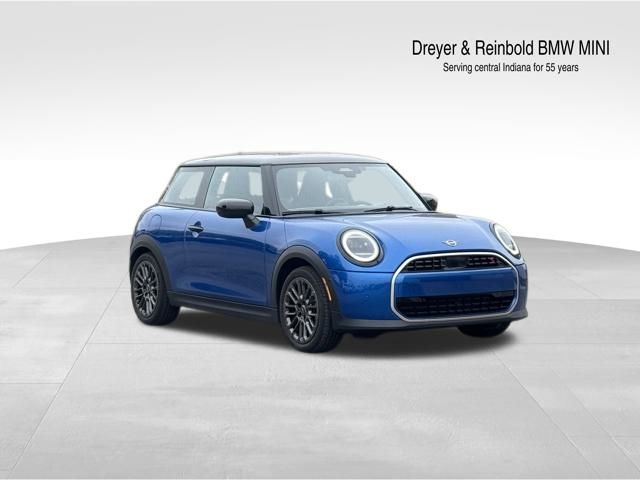 2025 MINI Hardtop 2 Door S's photo
