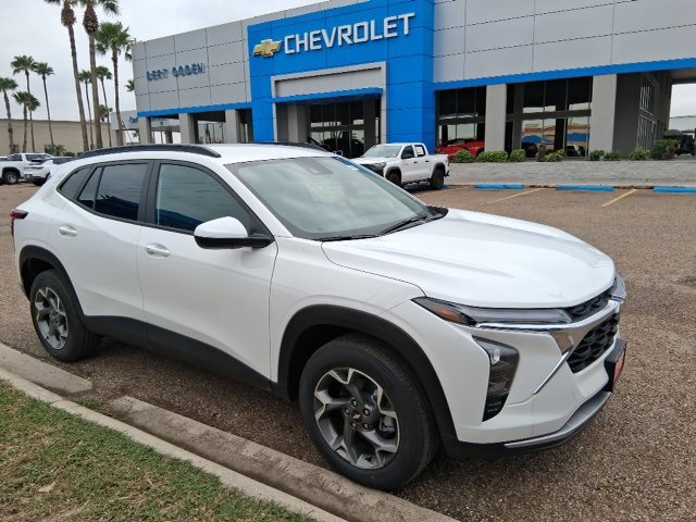 2026 Chevrolet Trax LT's photo