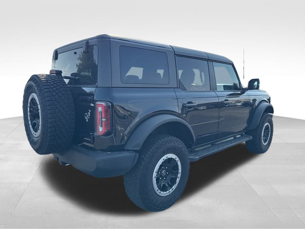 2022 Ford Bronco Outer Banks photo 7