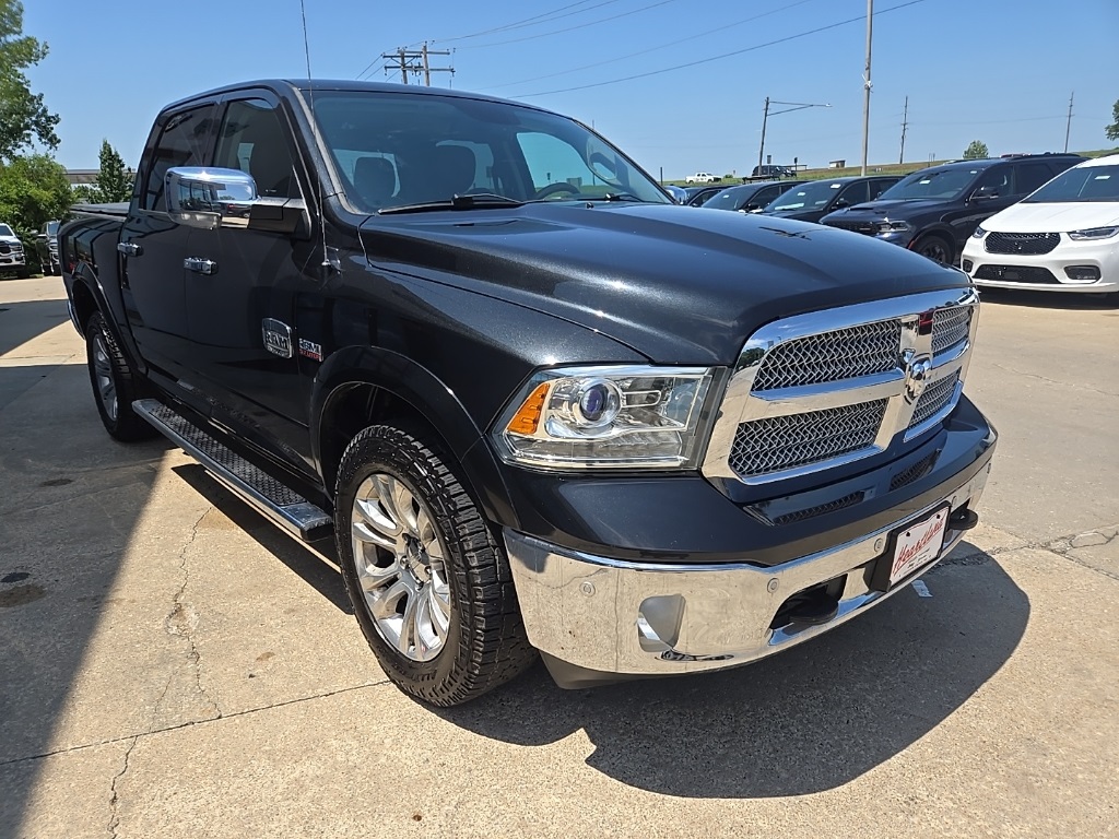 2017 Ram 1500 Laramie photo 15