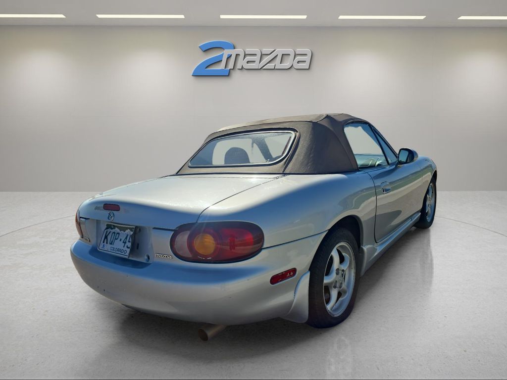 2000 Mazda MX-5 Miata Miata Base photo 5