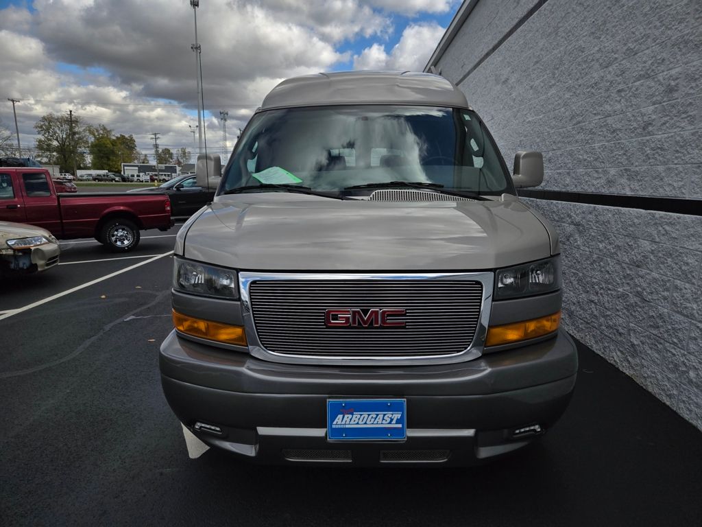 2022 Gmc Savana 2500 Cargo photo 3