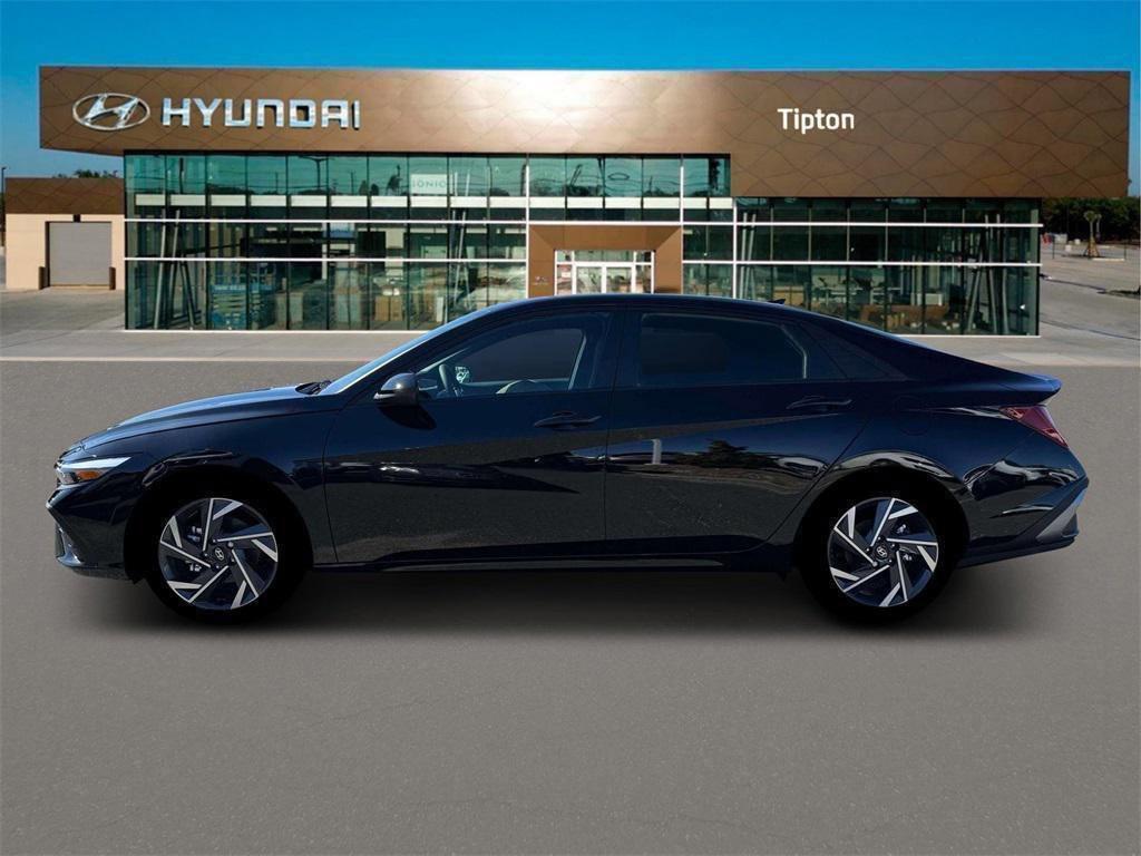 2025 Hyundai Elantra Hybrid SEL Sport photo 2
