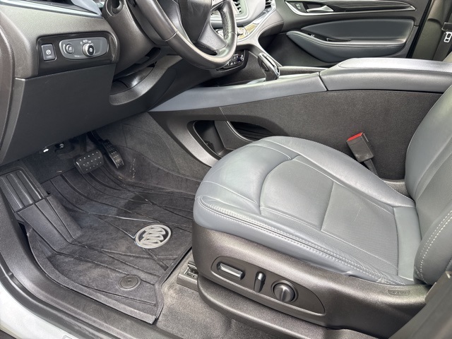 2019 Buick Enclave Essence photo 22