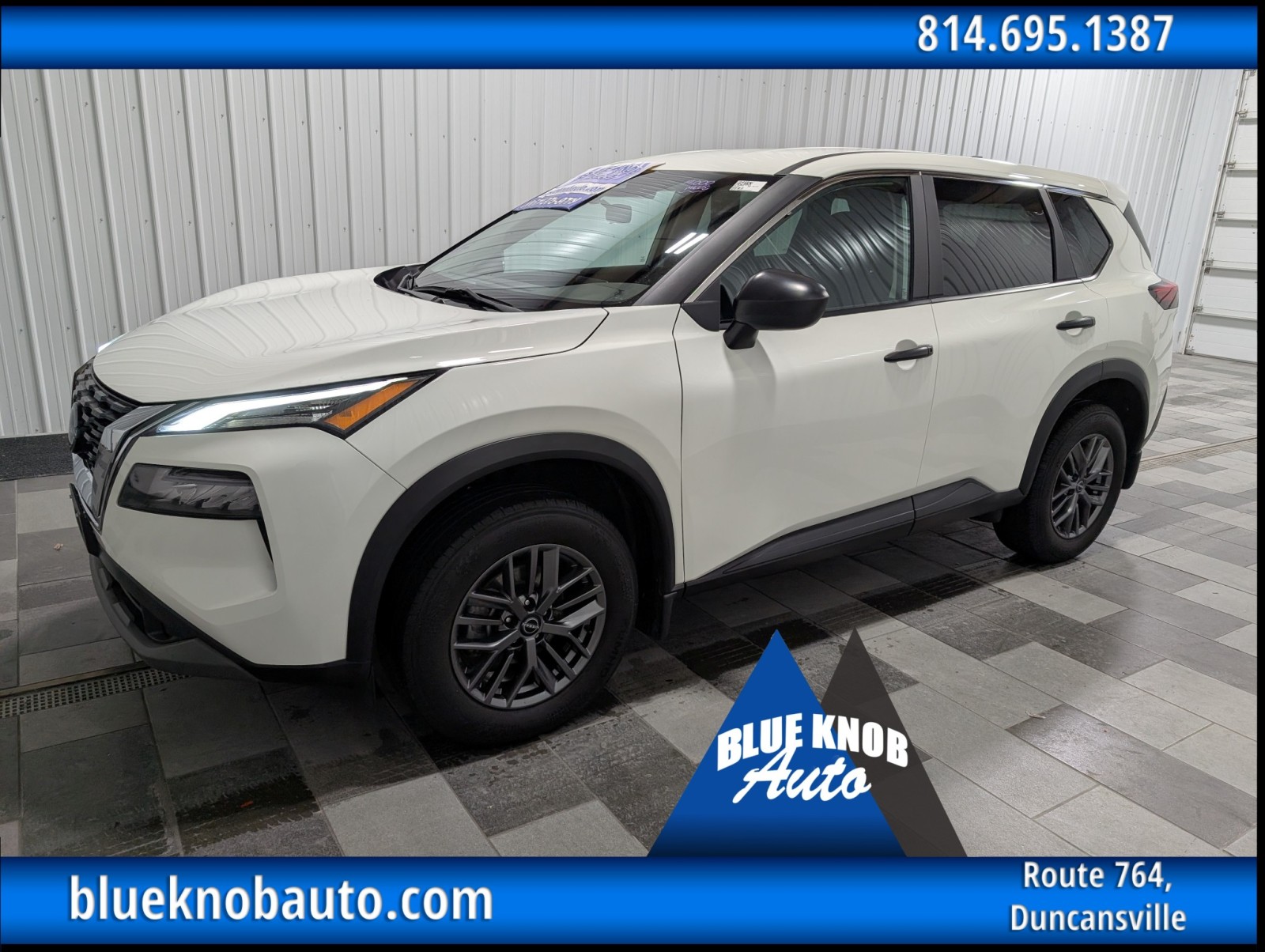 2023 Nissan Rogue S's photo