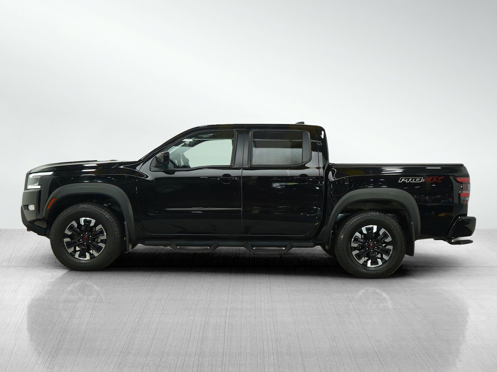 Used 2022 Nissan Frontier PRO-4X with VIN 1N6ED1EK8NN635890 for sale in Minneapolis, Minnesota