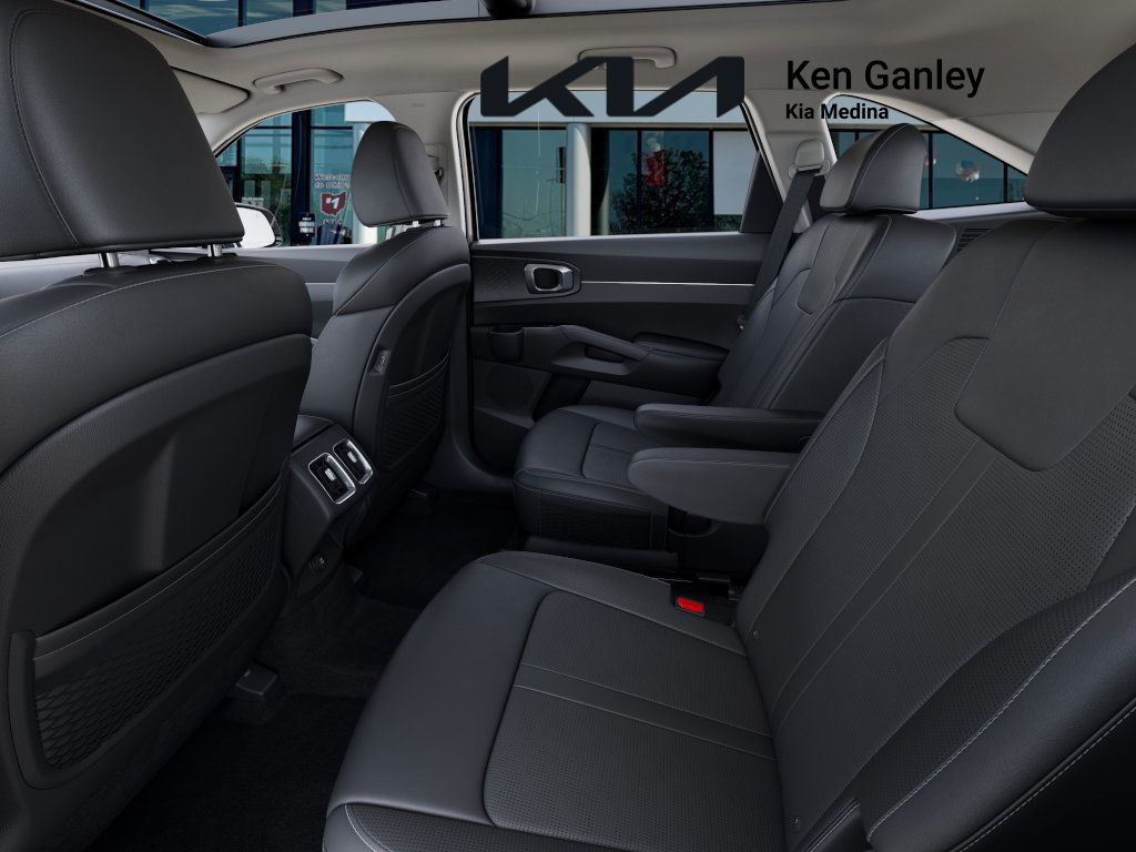 2025 Kia Sorento Hybrid EX photo 10