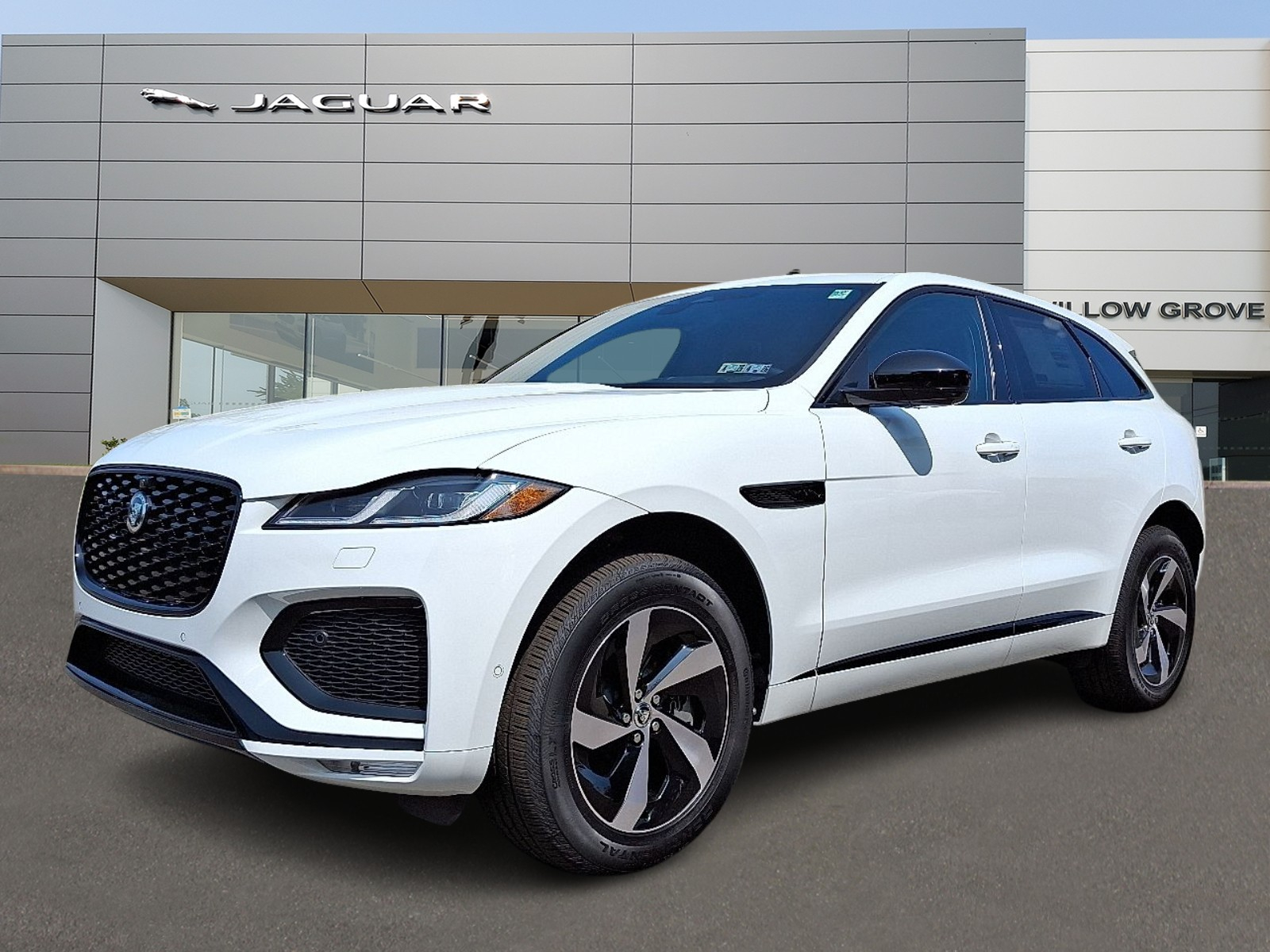 2026 Jaguar F-Pace R-Dynamic S's photo