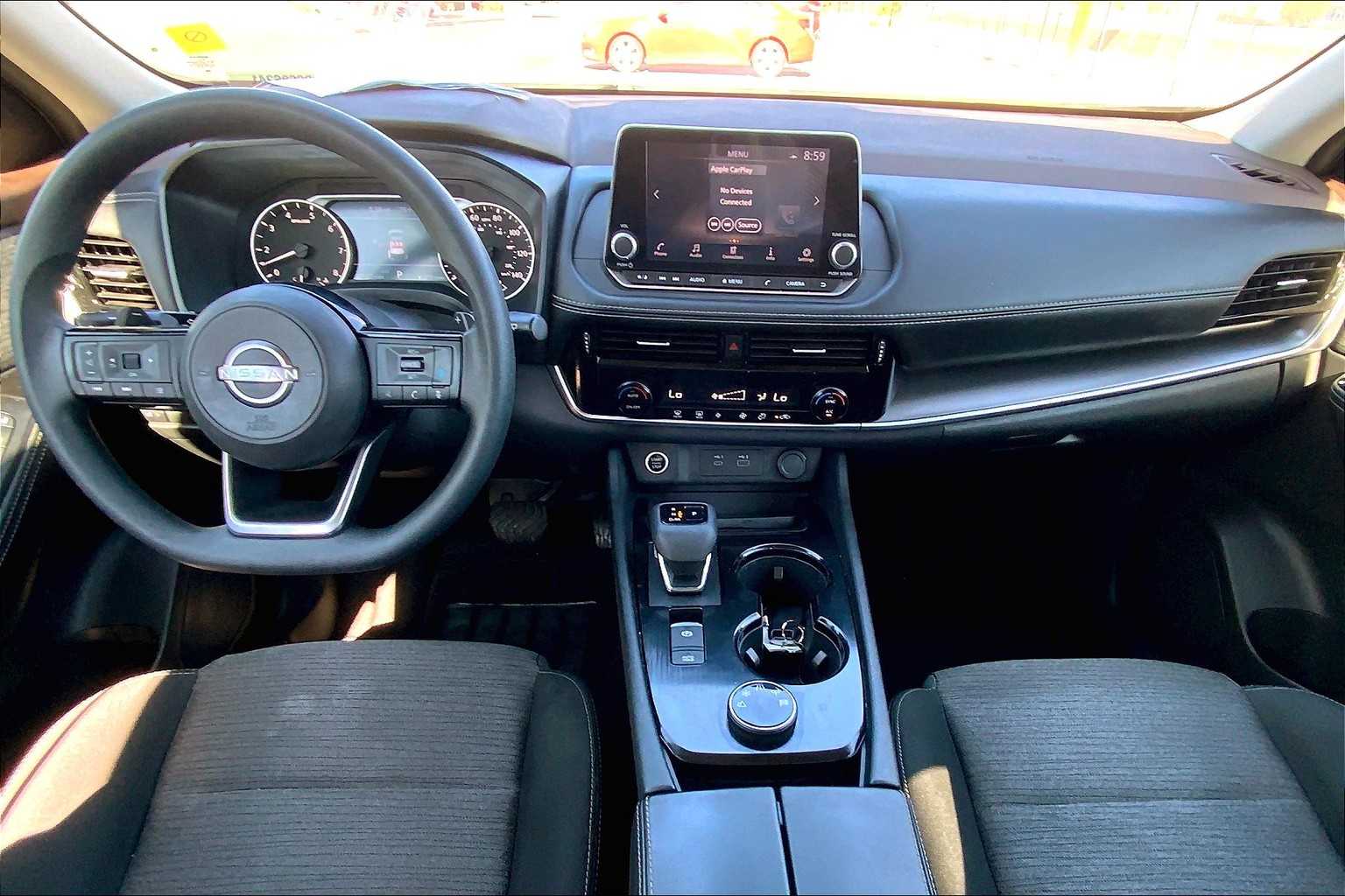 2023 Nissan Rogue SV photo 12