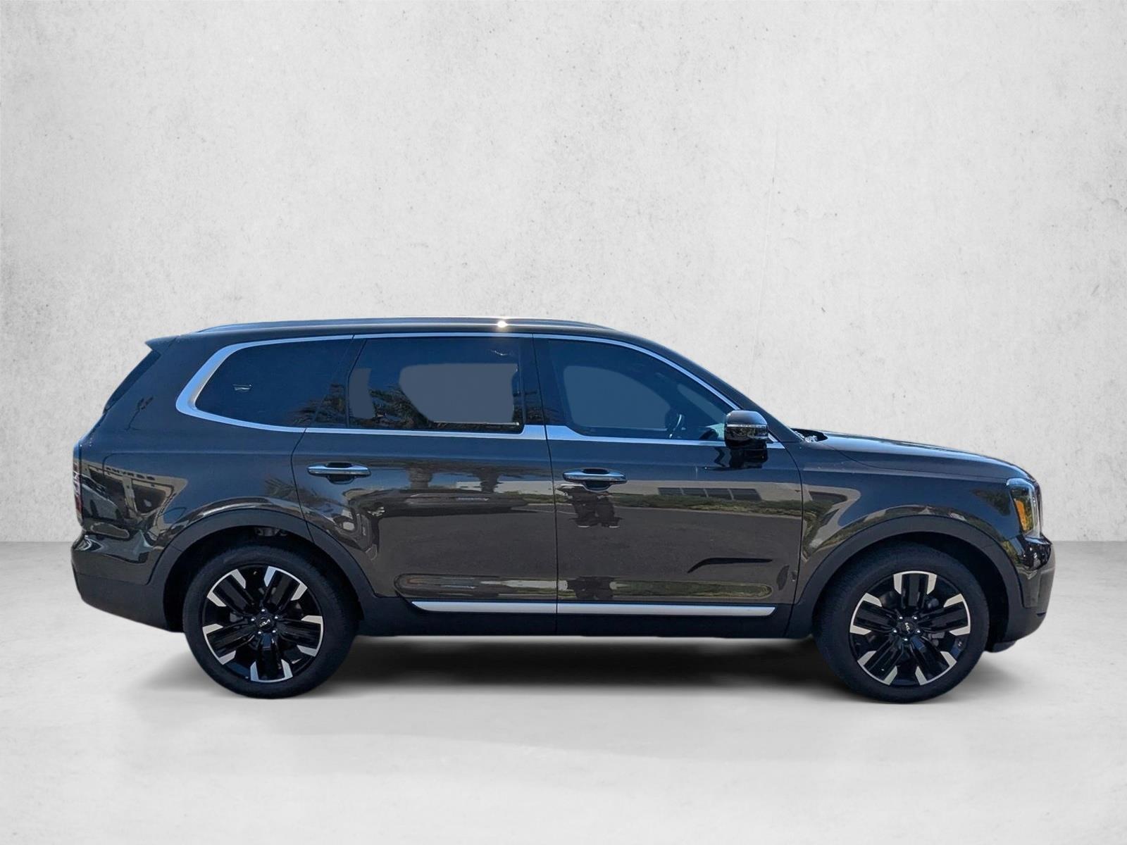 2023 Kia Telluride SX photo 4