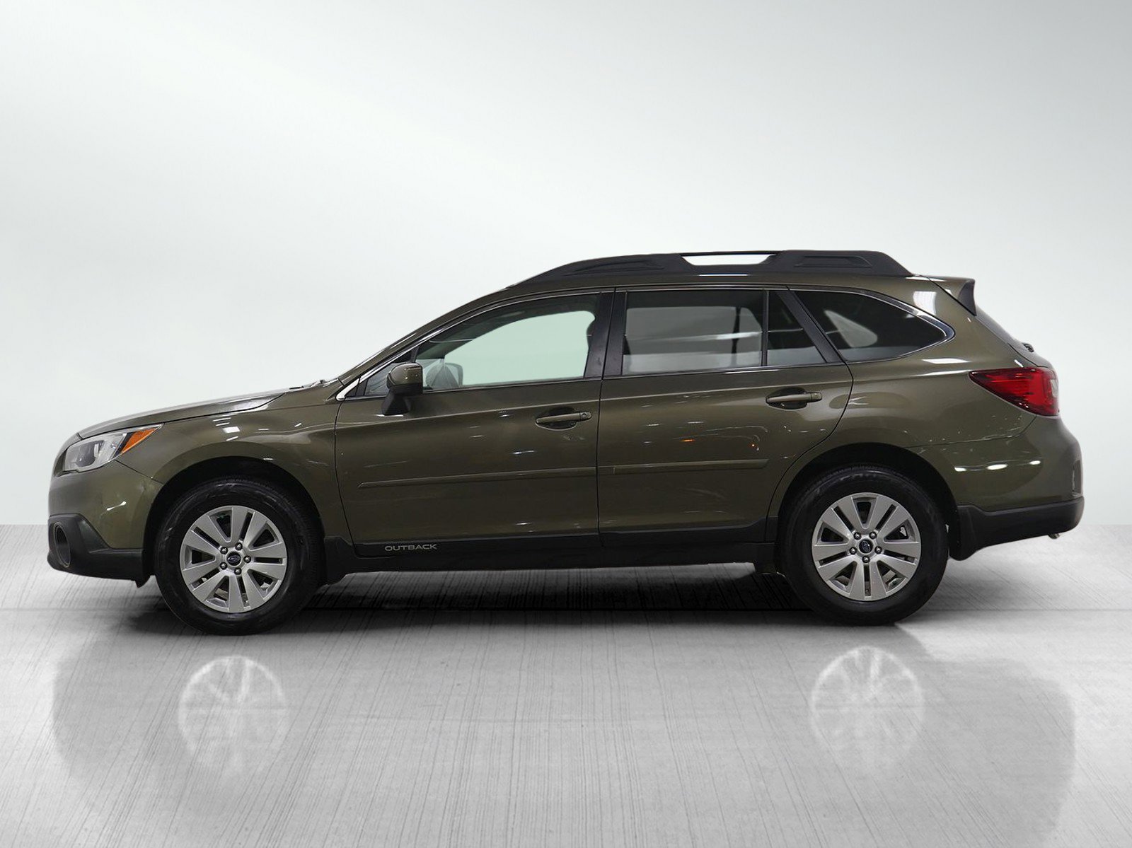 Used 2015 Subaru Outback Premium with VIN 4S4BSADC4F3214103 for sale in Burnsville, Minnesota