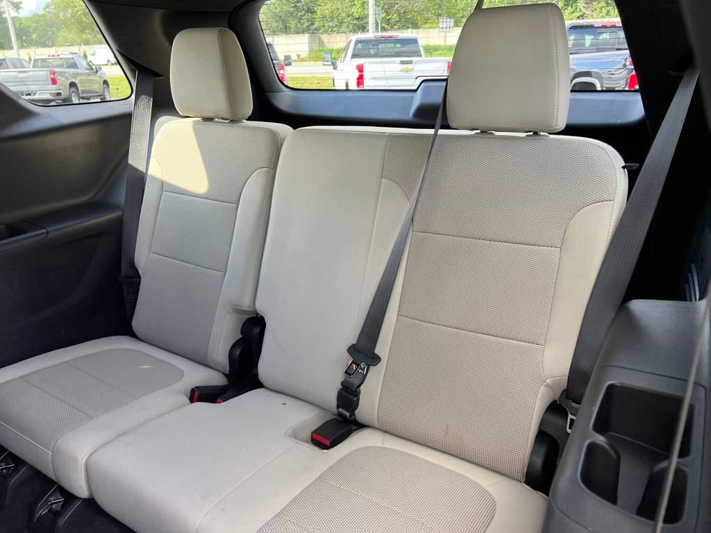 2023 Chevrolet Traverse LS photo 21