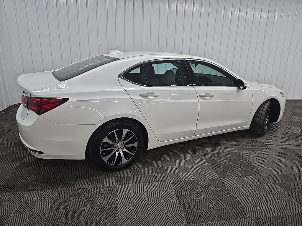 2015 Acura TLX Technology photo 3