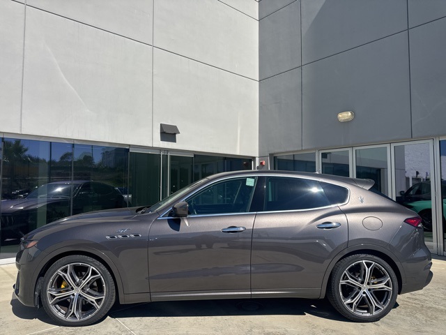 2022 Maserati Levante GT photo 4