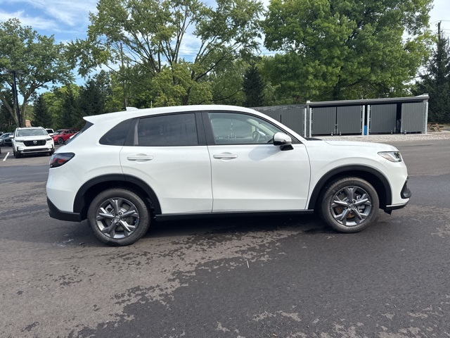 2026 Honda HR-V LX photo 4