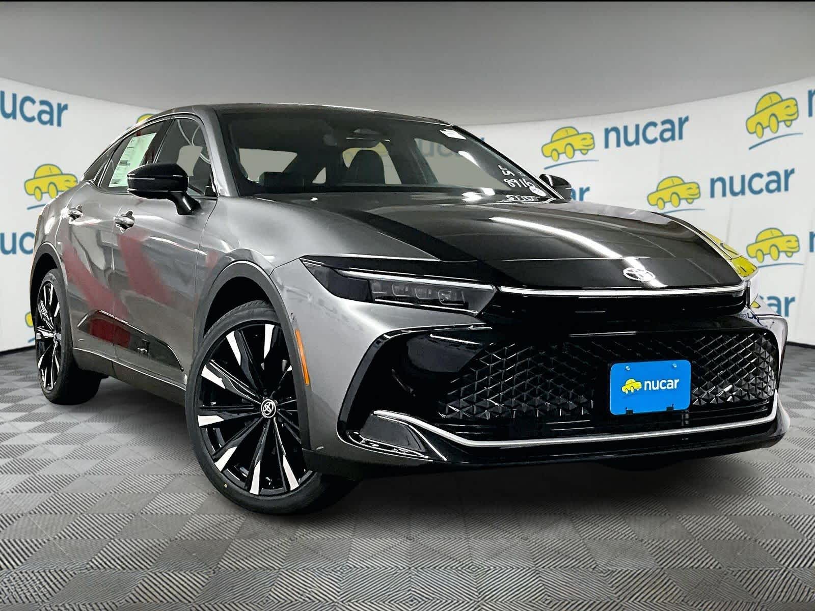 2026 Toyota Crown Platinum's photo