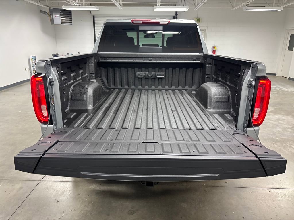 2026 Gmc Sierra 1500 SLT photo 14