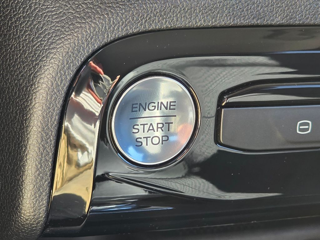 2025 Ford Escape Plug-In Hybrid photo 25